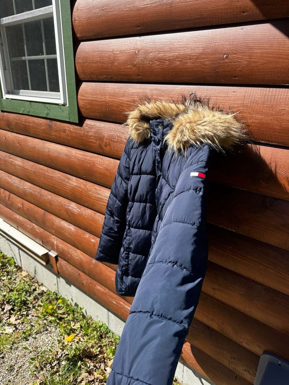 Tommy Hilfiger Navy Puffer Jacket with Faux Fur Hood Size L